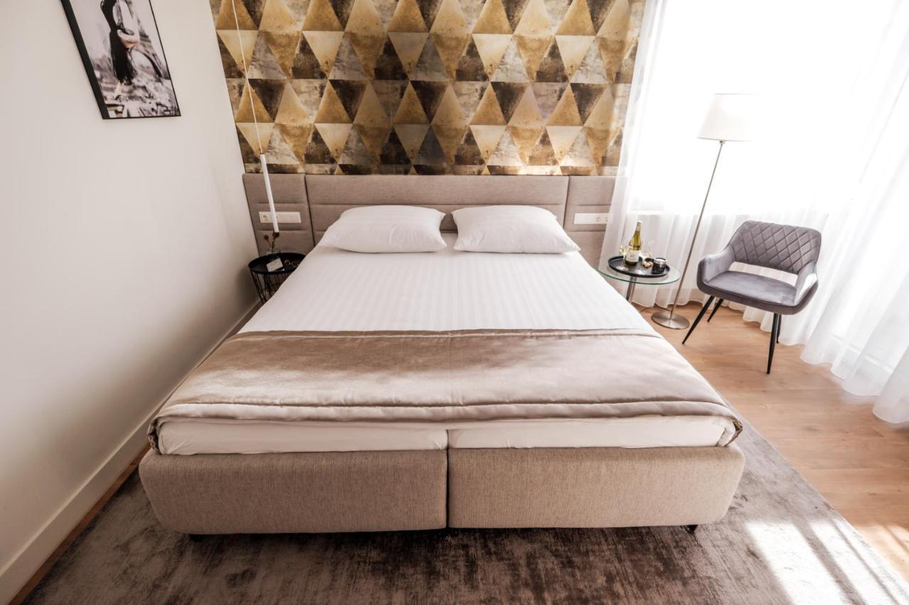 Adele Apartments Печ Экстерьер фото